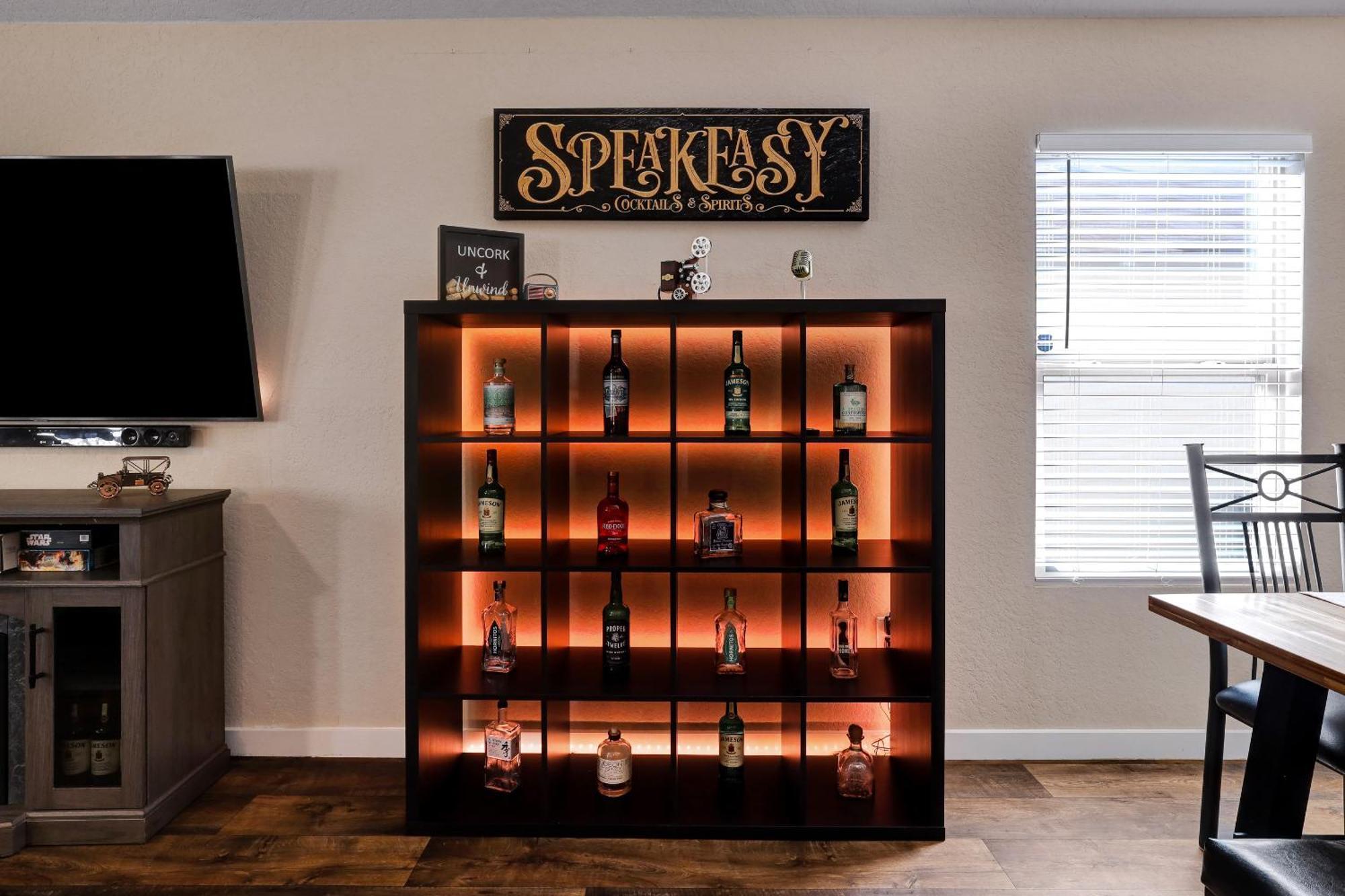 Speakeasy - A Birdy Vacation Rental 샌안토니오 외부 사진